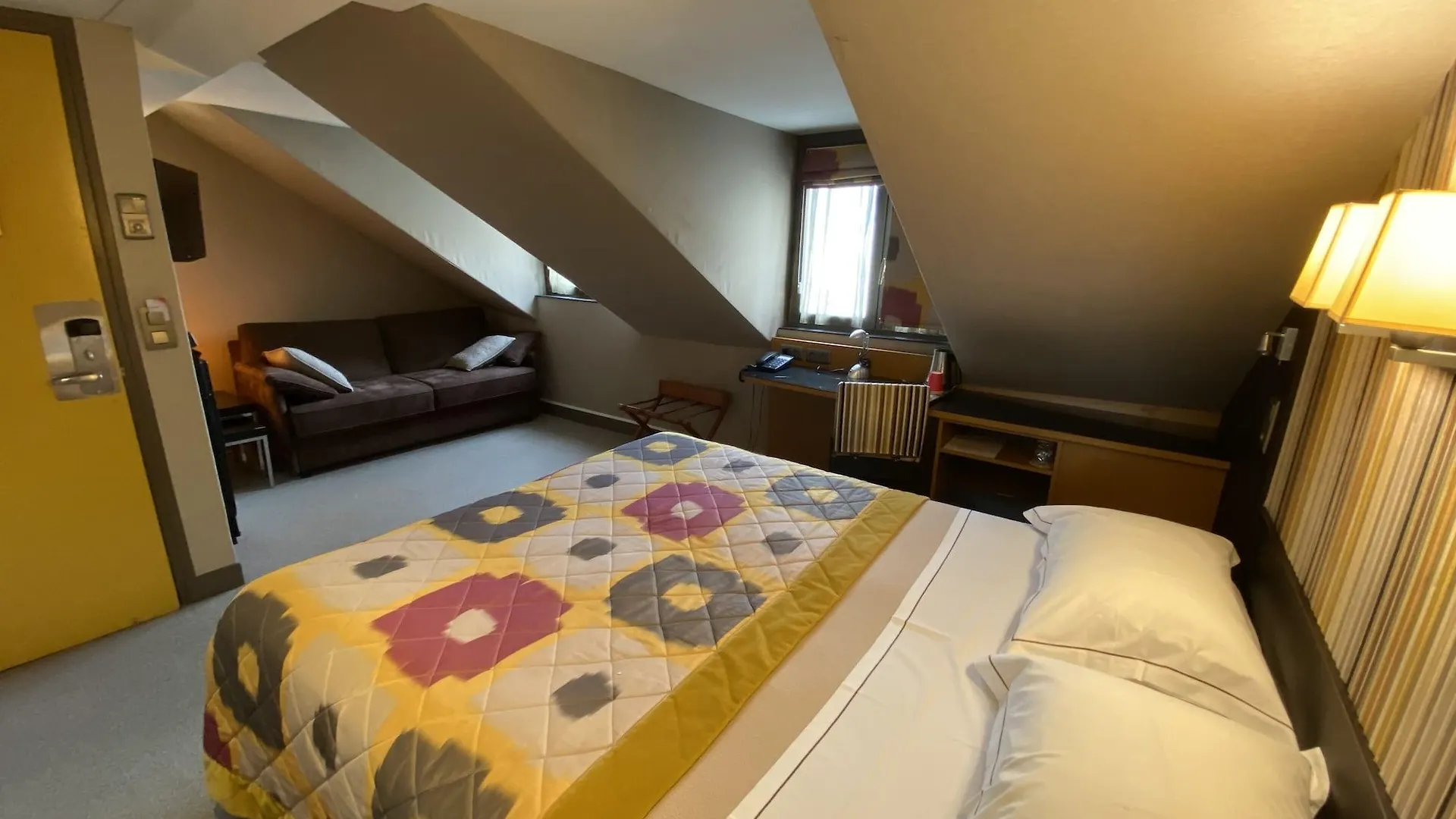 ***  Hotel Du Vieux Saule Paris Frankreich