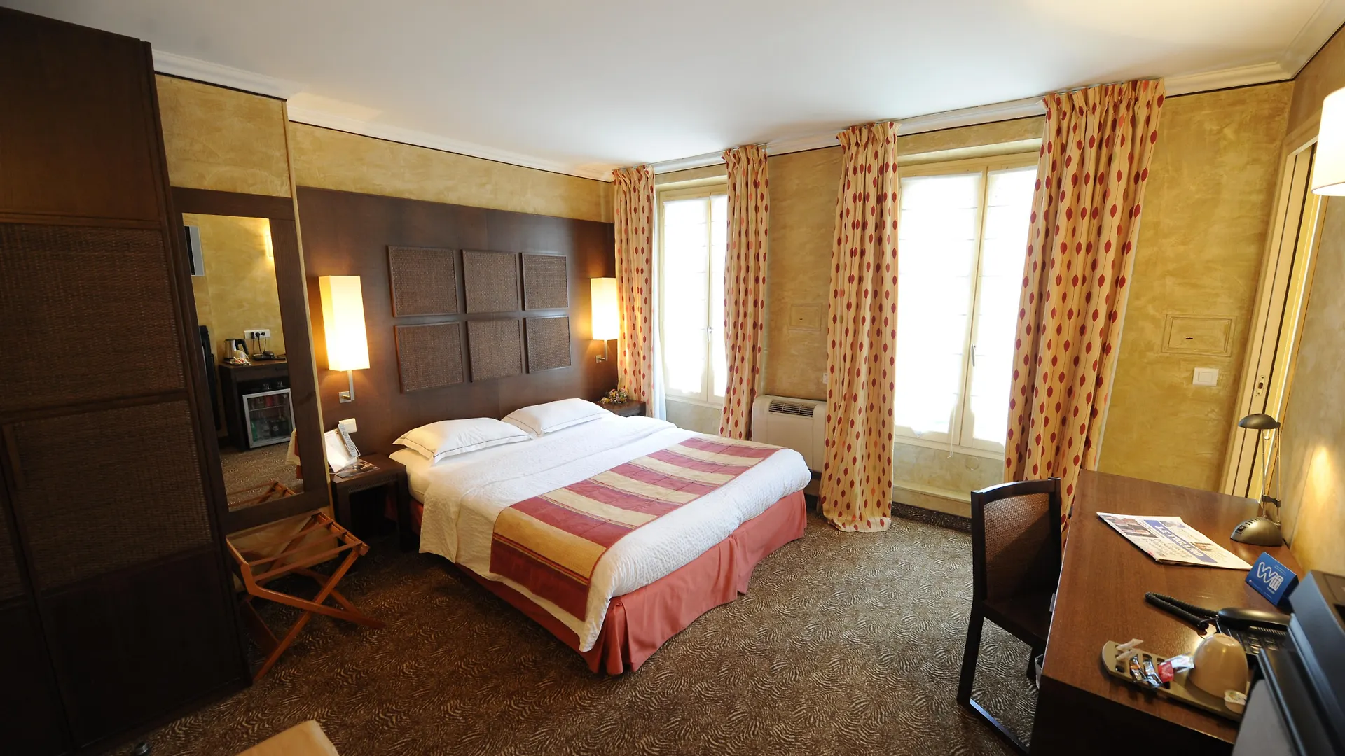 Hotel Du Vieux Saule Paris