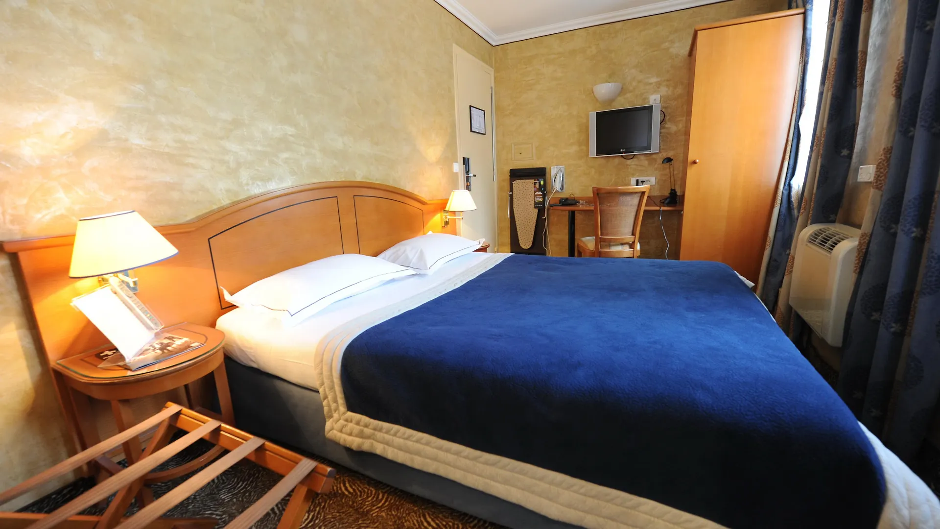 Hotel Du Vieux Saule Paris
